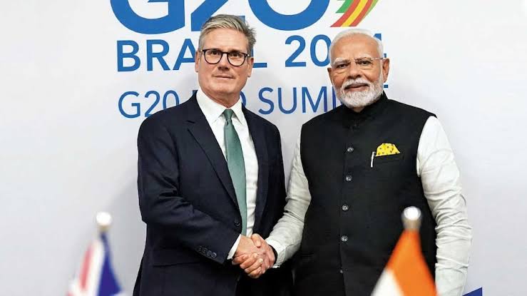 ब्रिटेन के साथ ऐतिहासिक व्यापार समझौते के लिए पीएम मोदी रवाना, 99% भारतीय निर्यात होगा टैक्स-फ्री